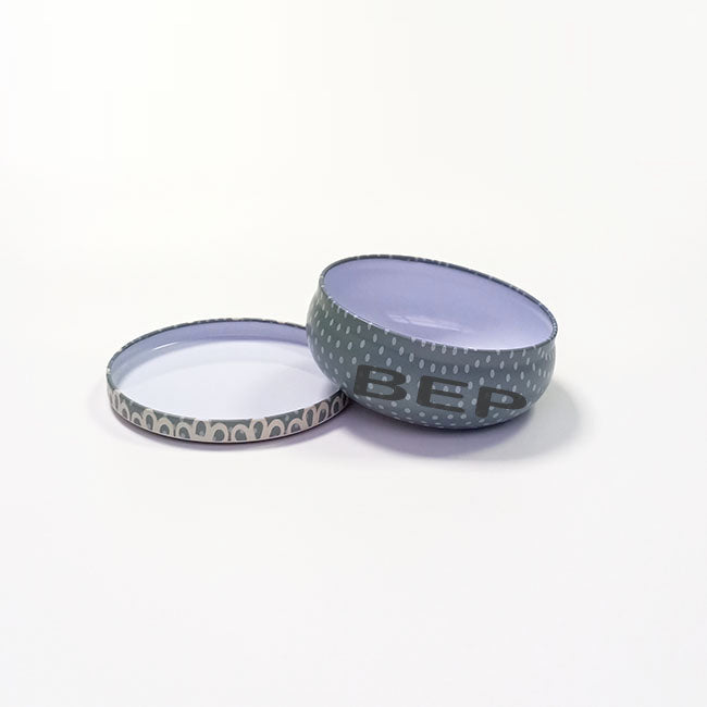 Blue-Gray Patterned Short Cylinder – Understated Sophistication